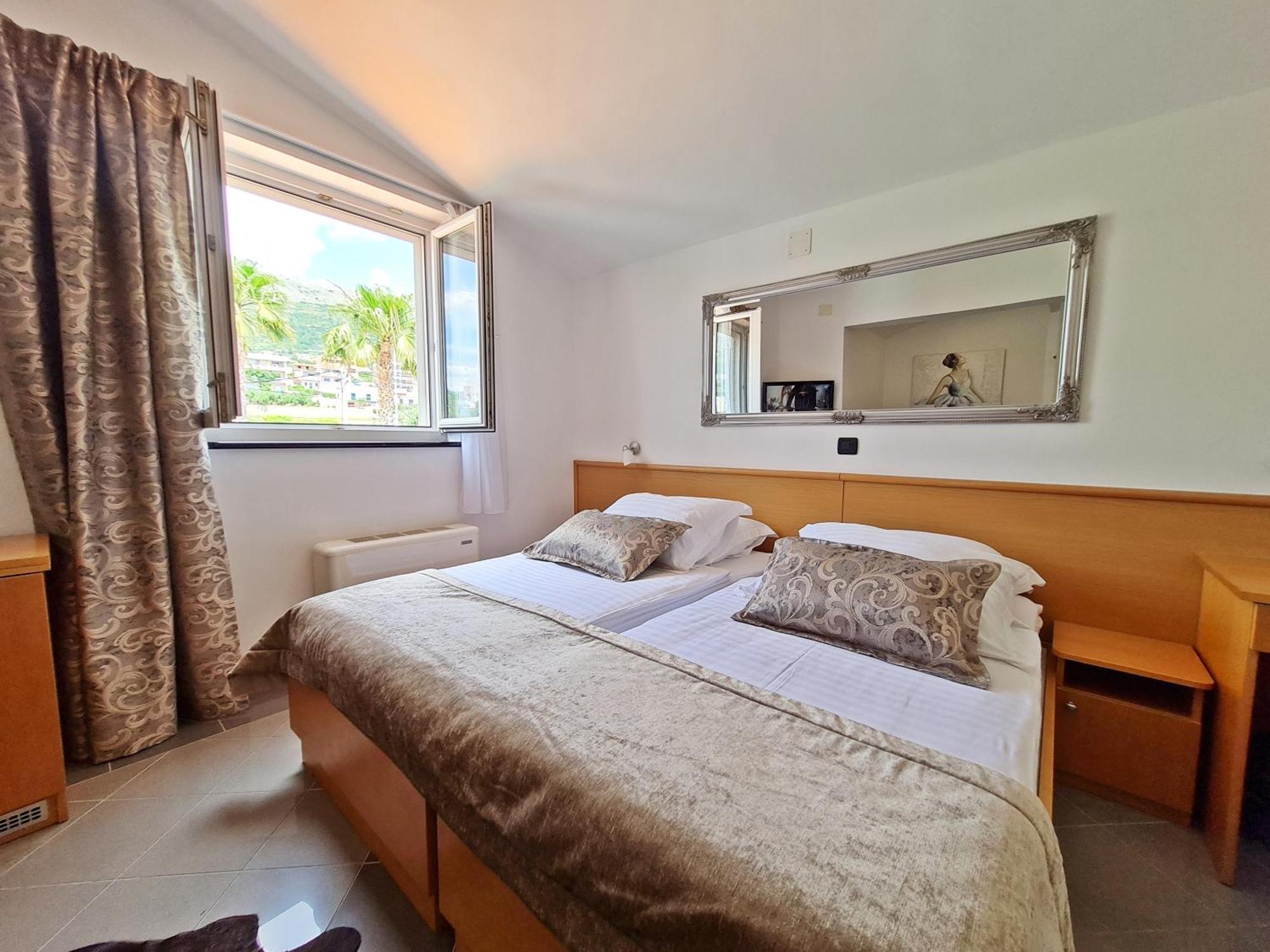 Hotel Sunce بودْسْتغانا الغرفة الصورة